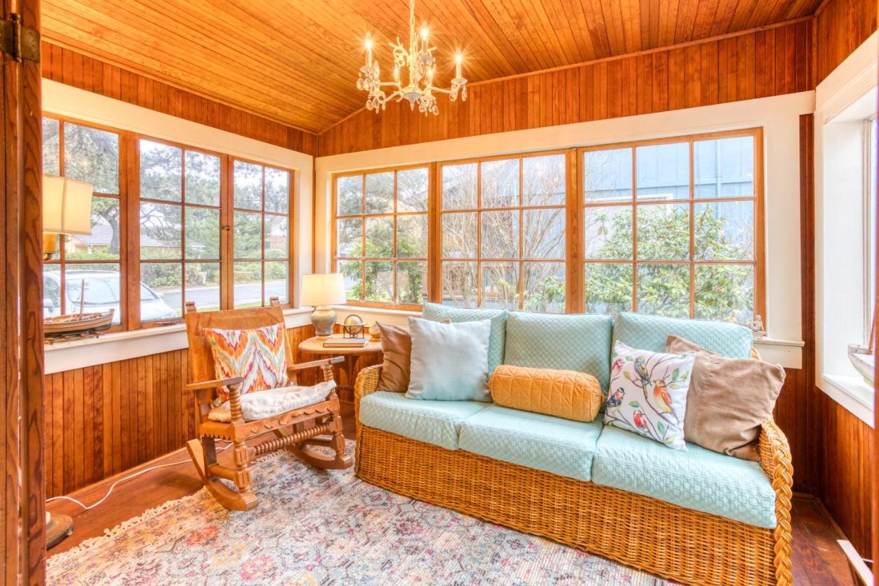Seaside Classic Cozy Bungalow Exterior photo