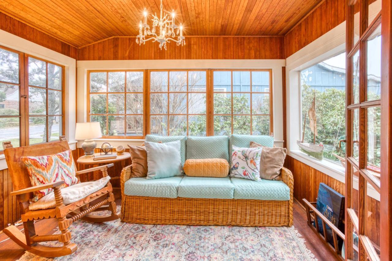 Seaside Classic Cozy Bungalow Exterior photo